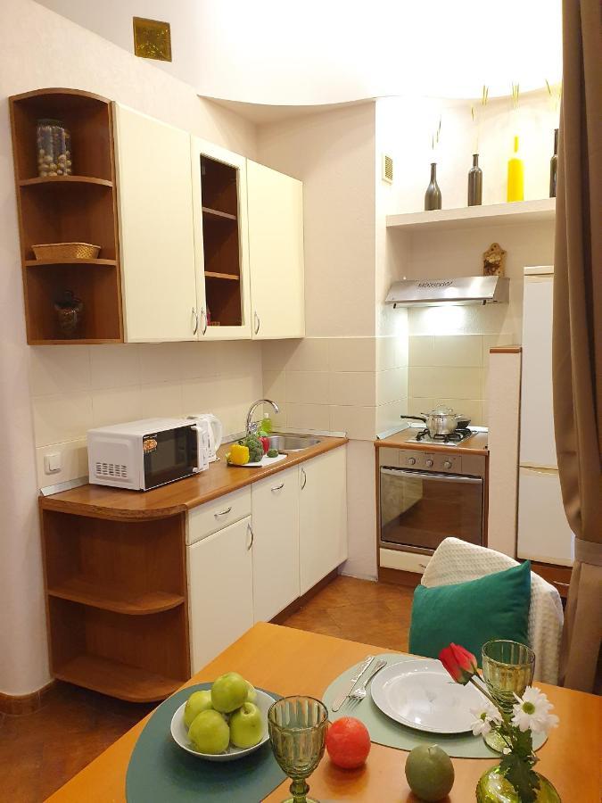 Inn Home Apartments - Pechersk Area Kyiv Exterior foto